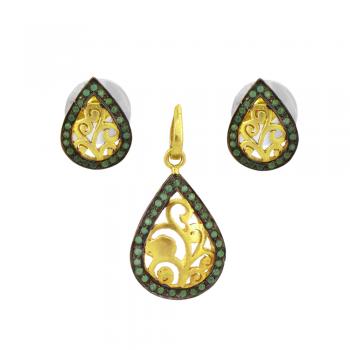 Elegant Sterling Silver Gold Plated Pendant Set with Emerald Stone - Stunning and Timeless Jewelry f